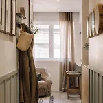 Genal - 2 Bedrooms And Office In Arroios Lisbon