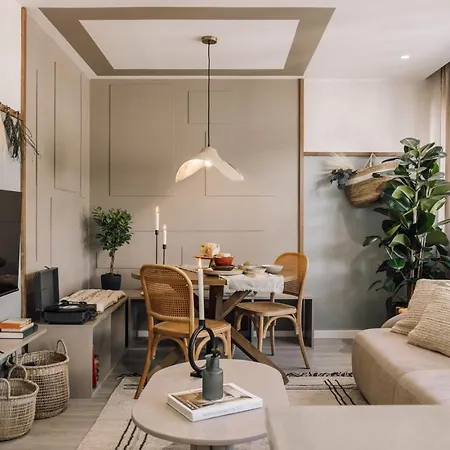 Genal - 2 Bedrooms And Office In Arroios Apartment