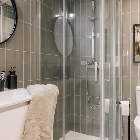 Apartment Genal - 2 Bedrooms And Office In Arroios *