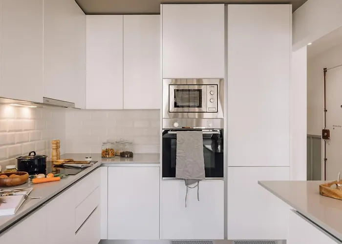 Genal - 2 Bedrooms And Office In Arroios Appartement *